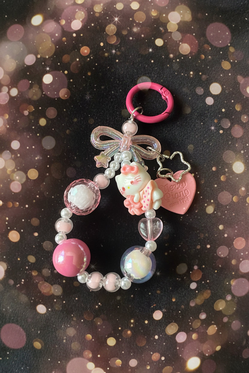 Beaded Cell Phone Wristlet (character)